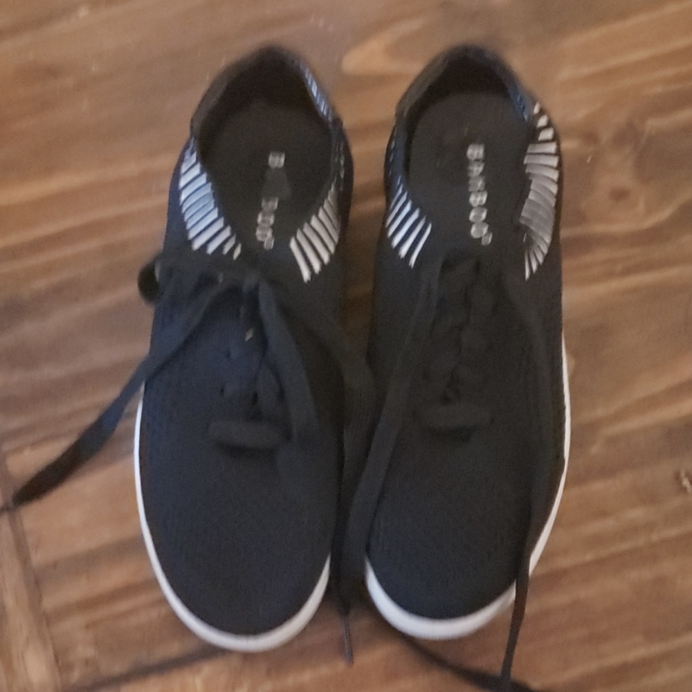 Womens shoes